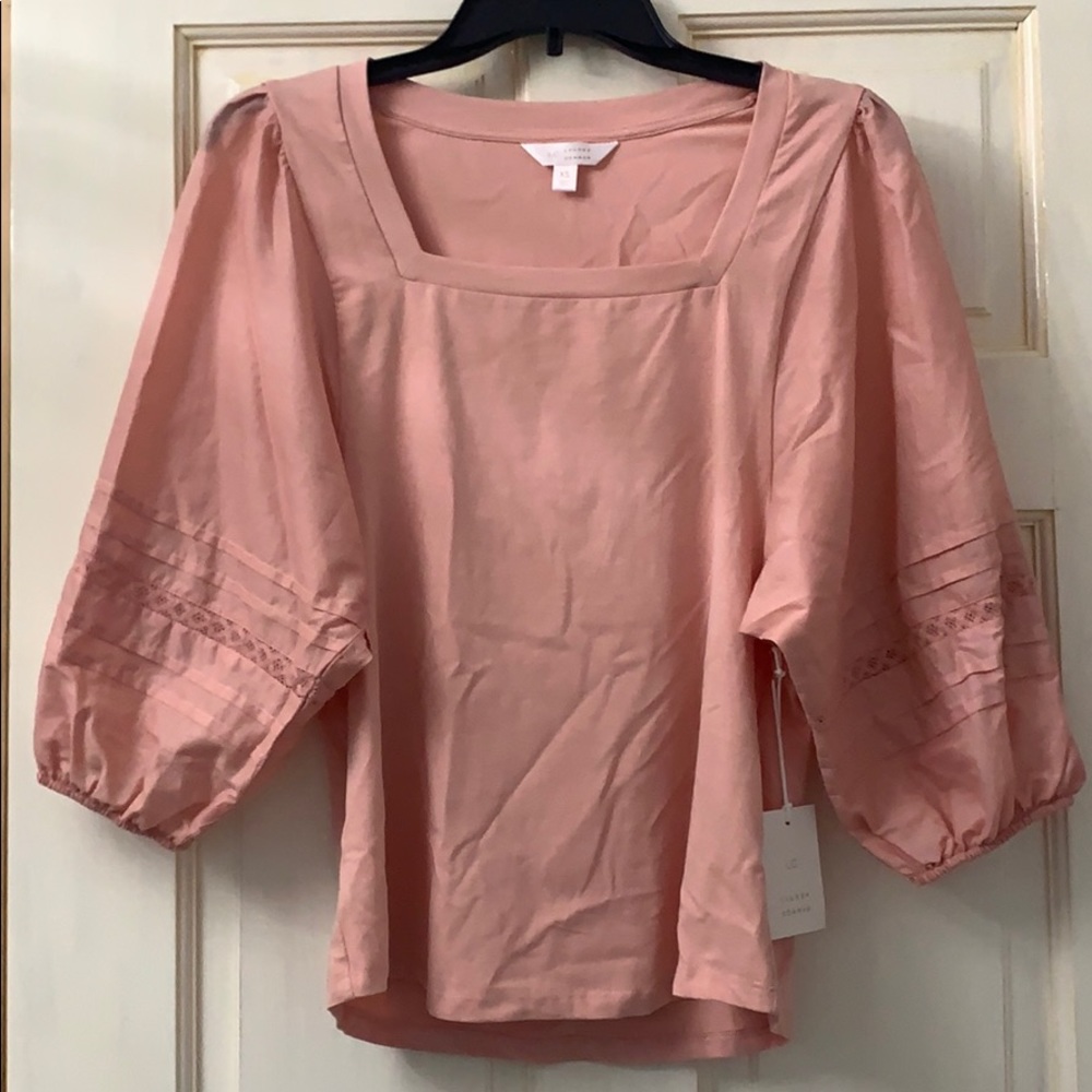 Women’s Lauren Conrad top